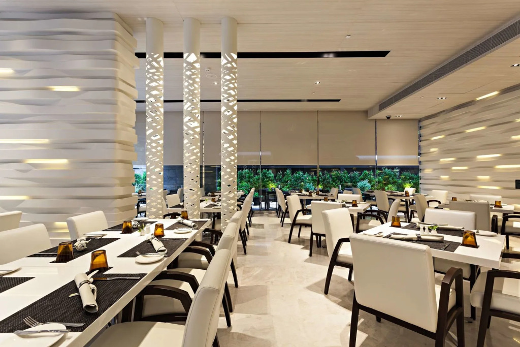 Hyatt Place Bangkok Sukhumvit 1