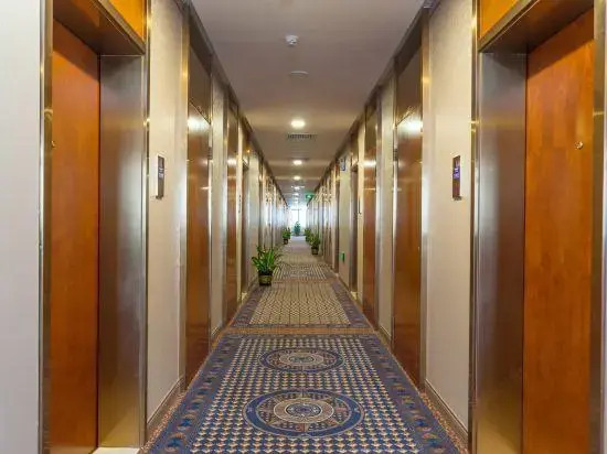 Vienna International Hotel  (Nansha Passenger Port Station Tianhou Palace)