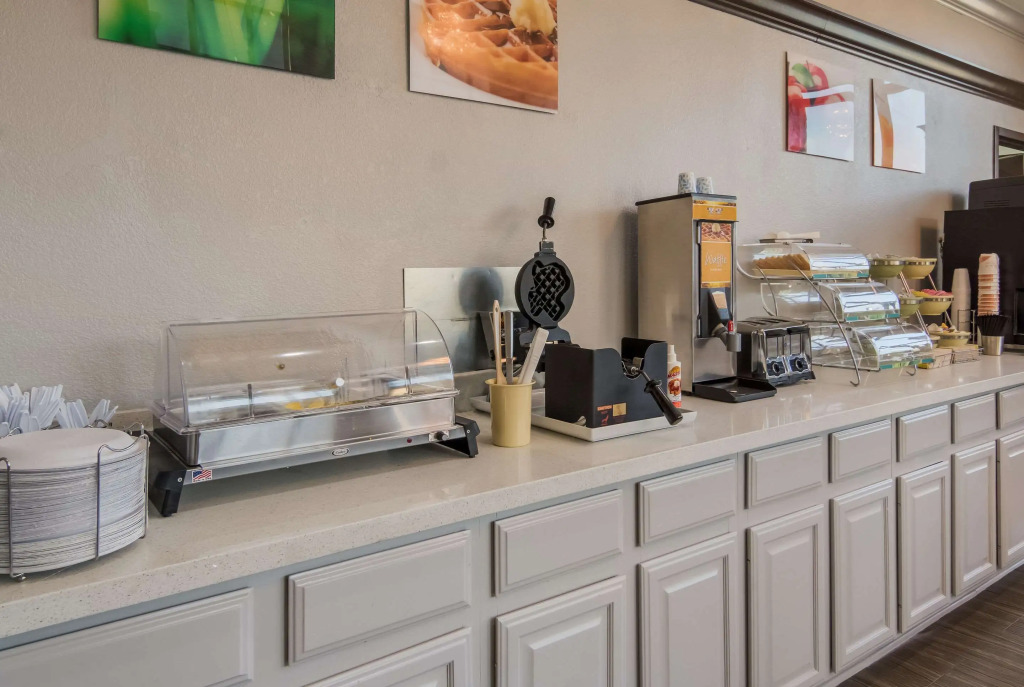 Quality Inn & Suites Waco North