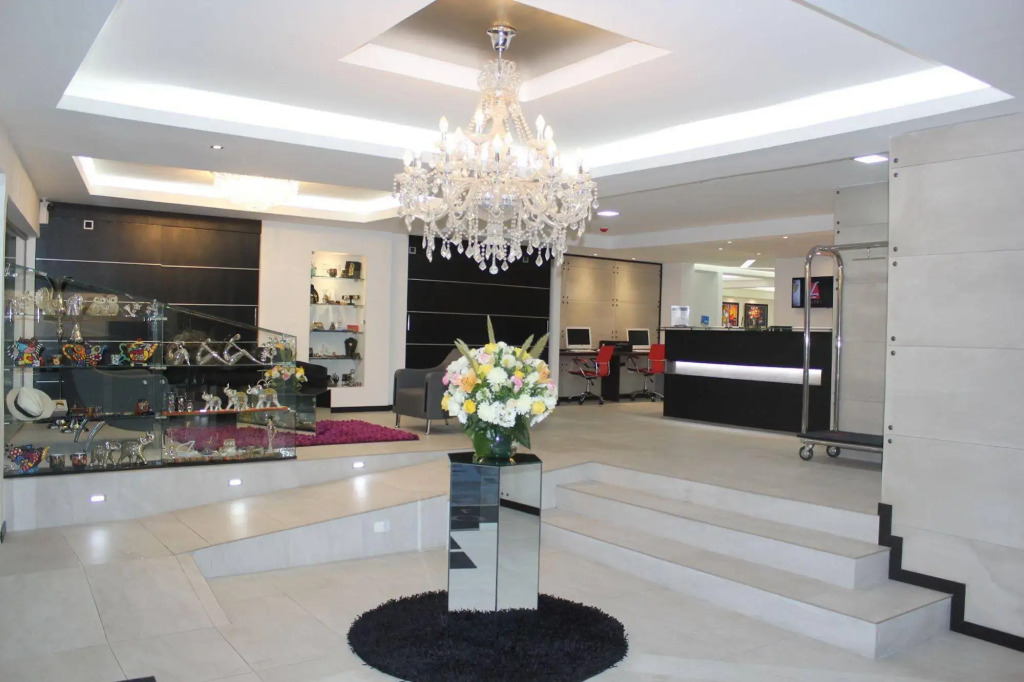 Lugano Suites Hotel