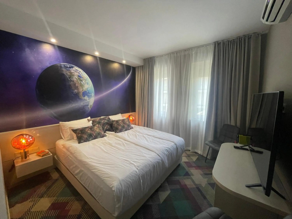 Science Hotel