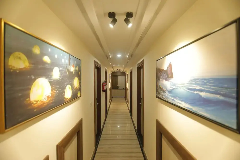Treebo Premium Paarth Grand with Pure Veg Restaurant