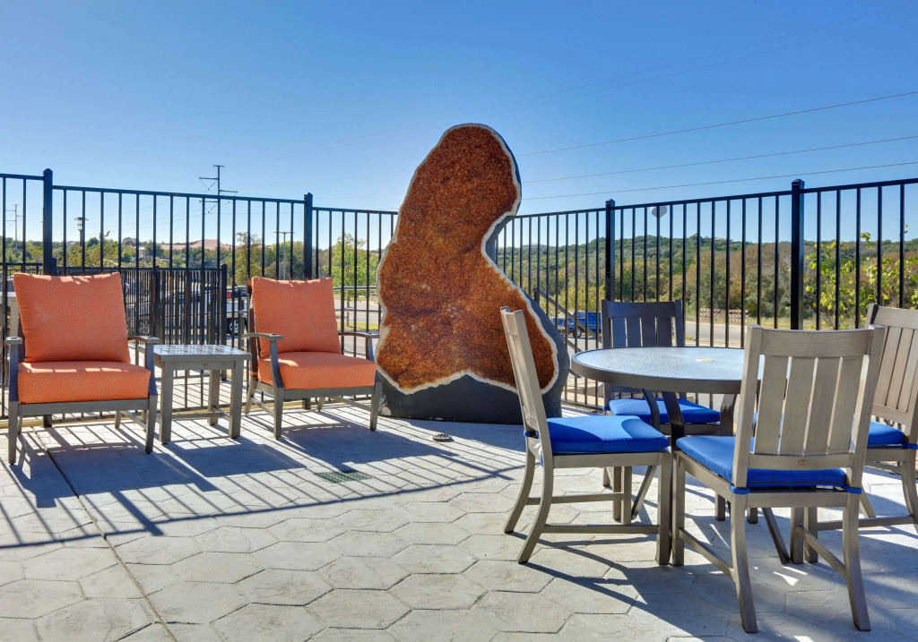 La Quinta Inn & Suites by Wyndham Lakeway