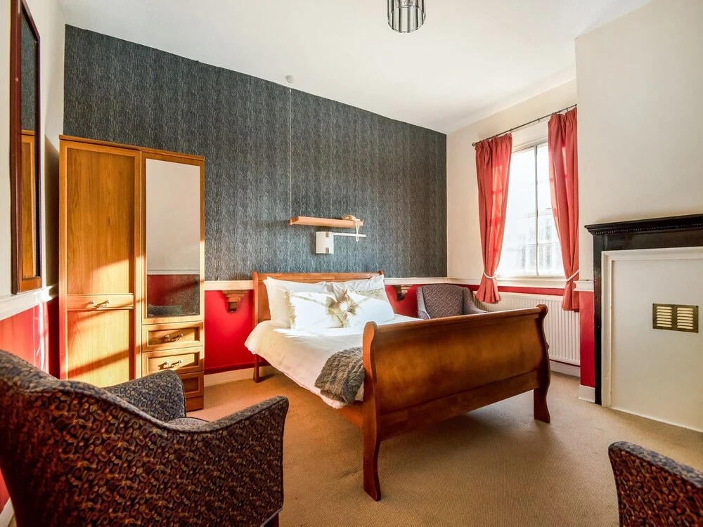Hardwicke Arms Hotel