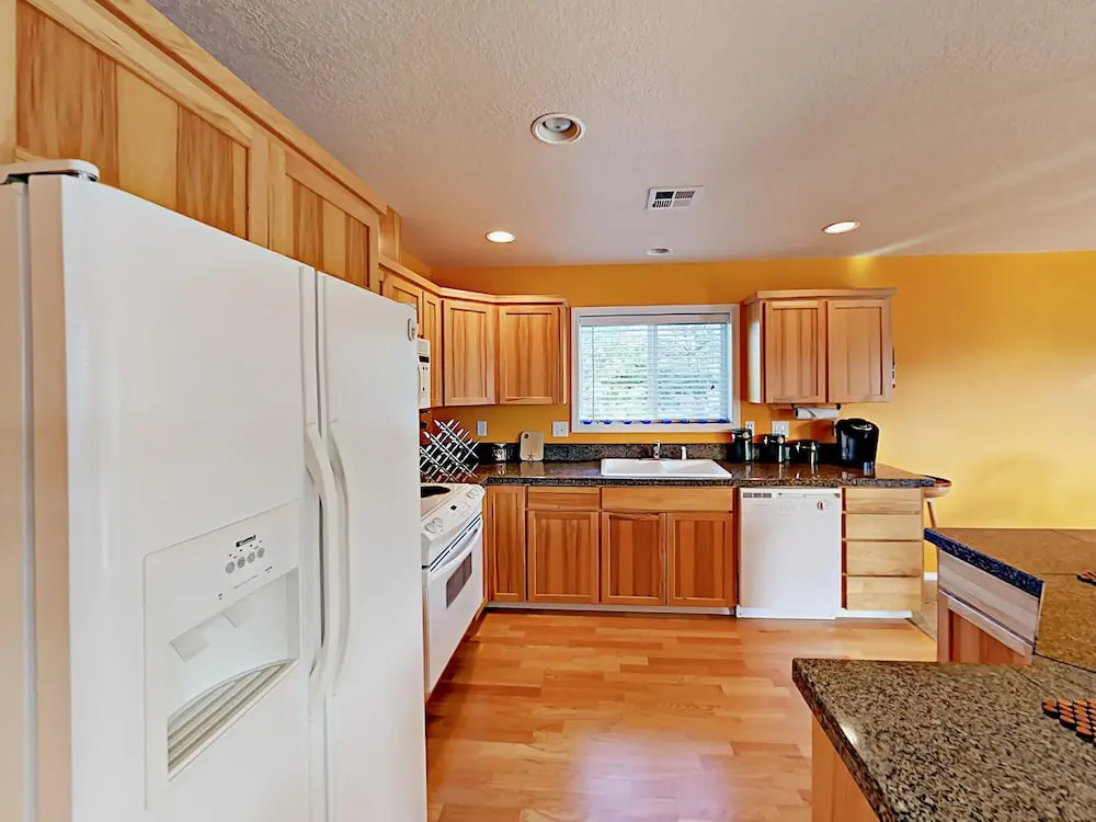 416 17th Avenue Home 4 Bedrooms 2.5 Bathrooms Home