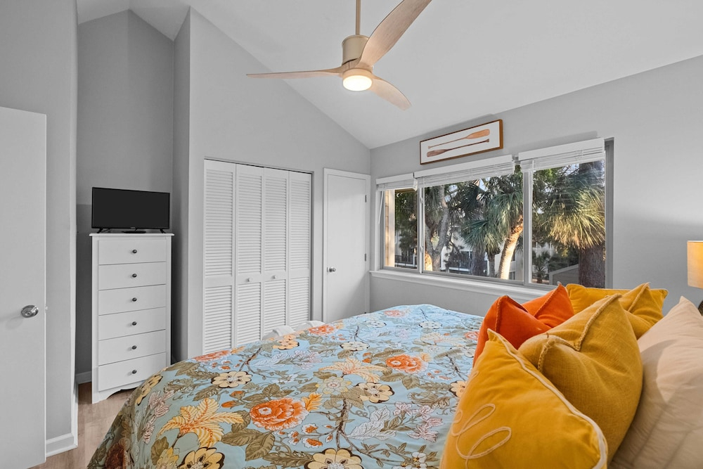 Family-Friendly Hilton Head Villa: Walk to Beach