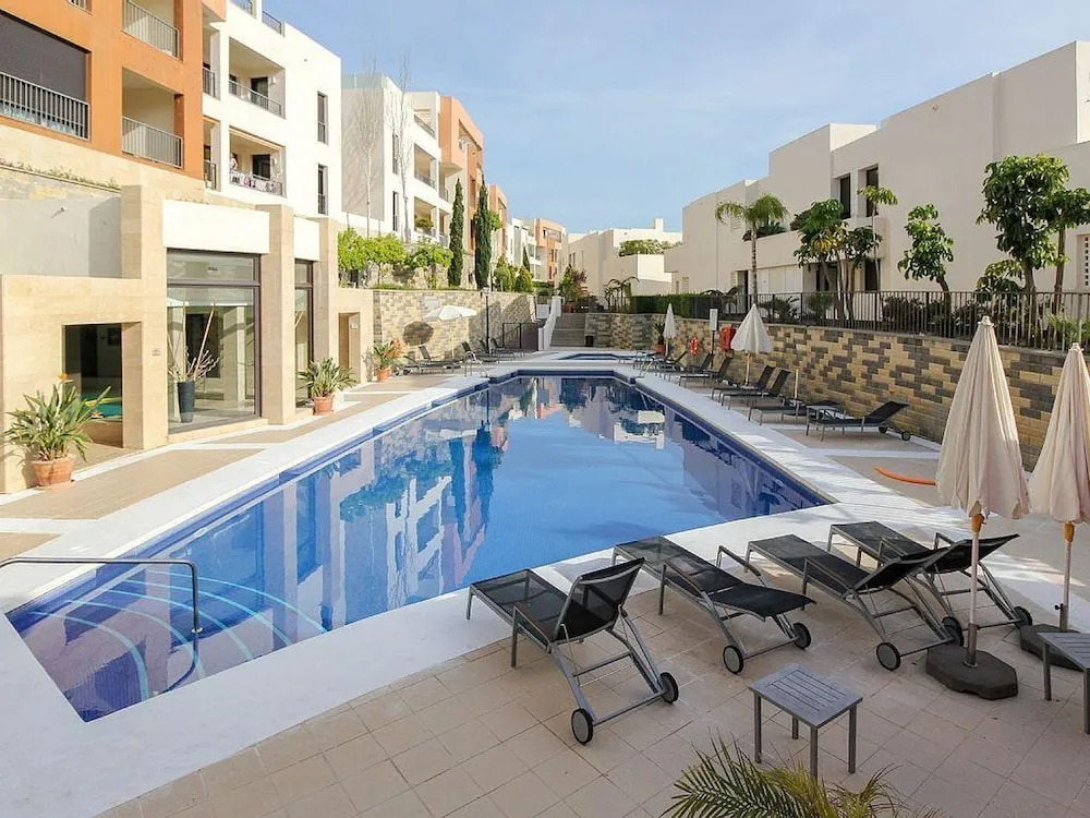 Samara 2 - Ultimate Seaview Apartment in Samara Resort, Heated Pool