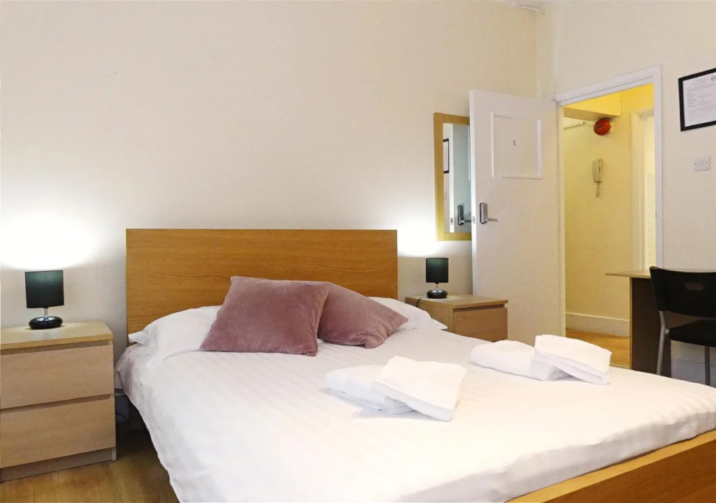 LCS London Bridge Apartments