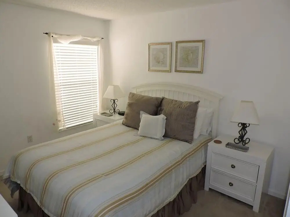 Ref D Stunning 4 Bed Villa With own Pool spa Near Disney