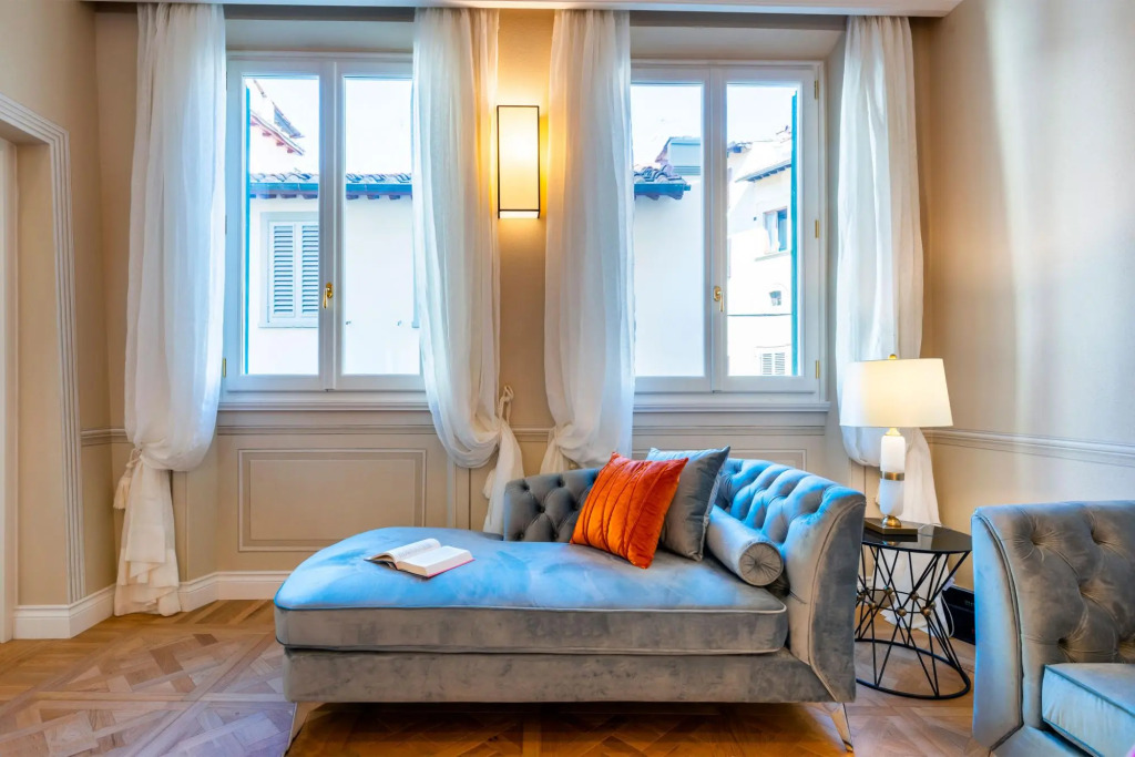 Fantastic 3 BD Apartment Near Santa Maria Novella Via Della Spada