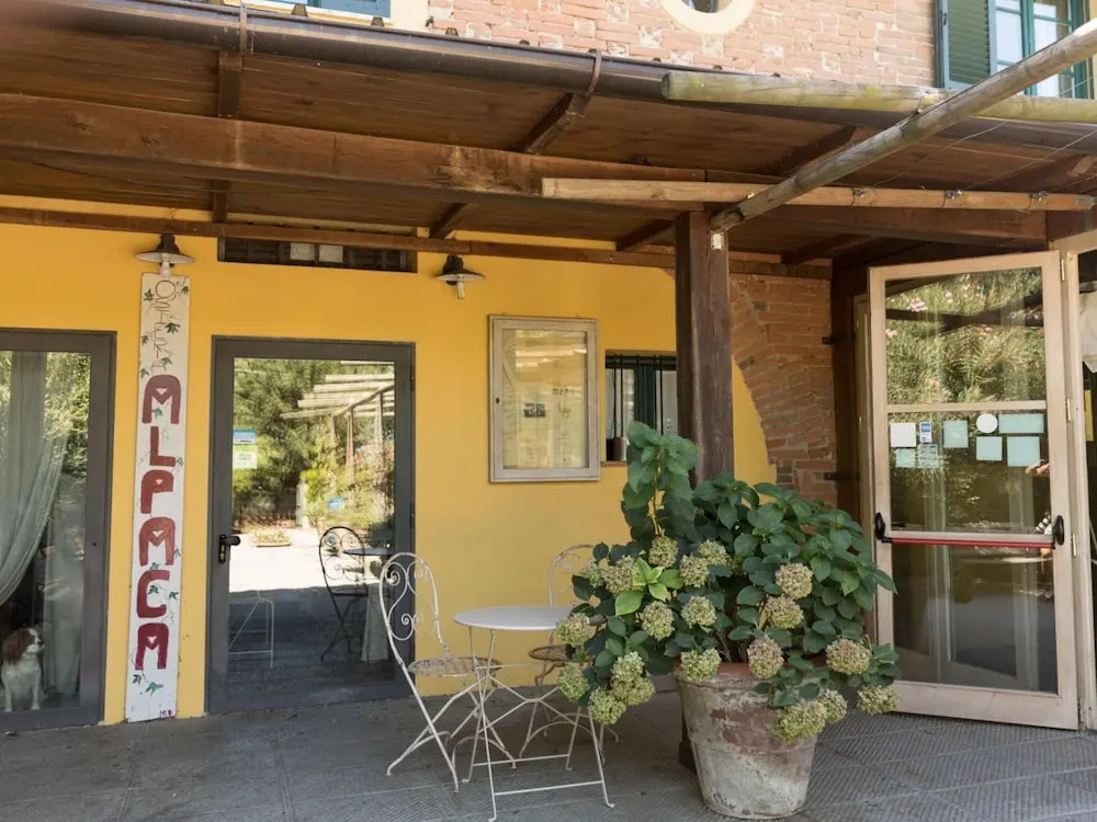 Farmhouse in Tuscany With Pool & Near Pisa