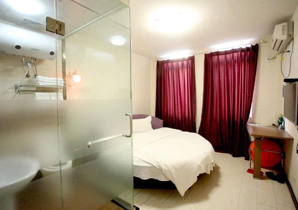Linyang Hotel