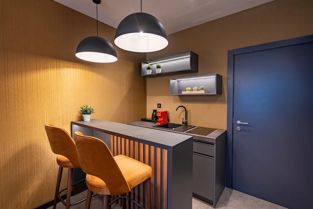Hotel Element
