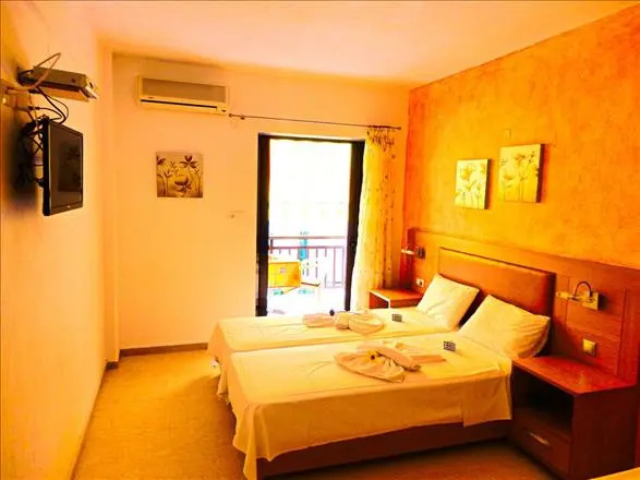 Maik Apartments