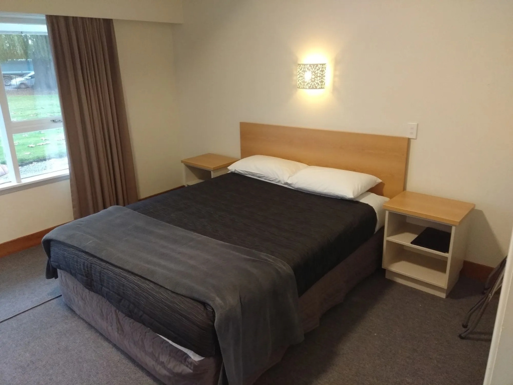 The Redwood Hotel