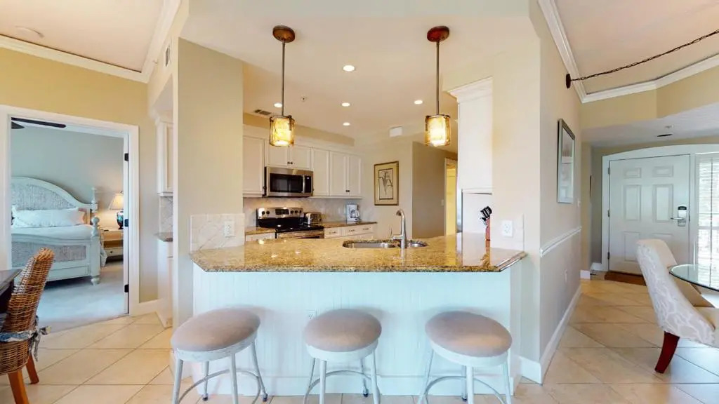 3208 Windsor Court South