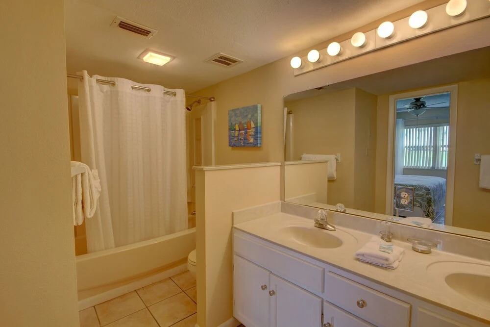 118 El Matador 2 Bedroom Condo by RedAwning