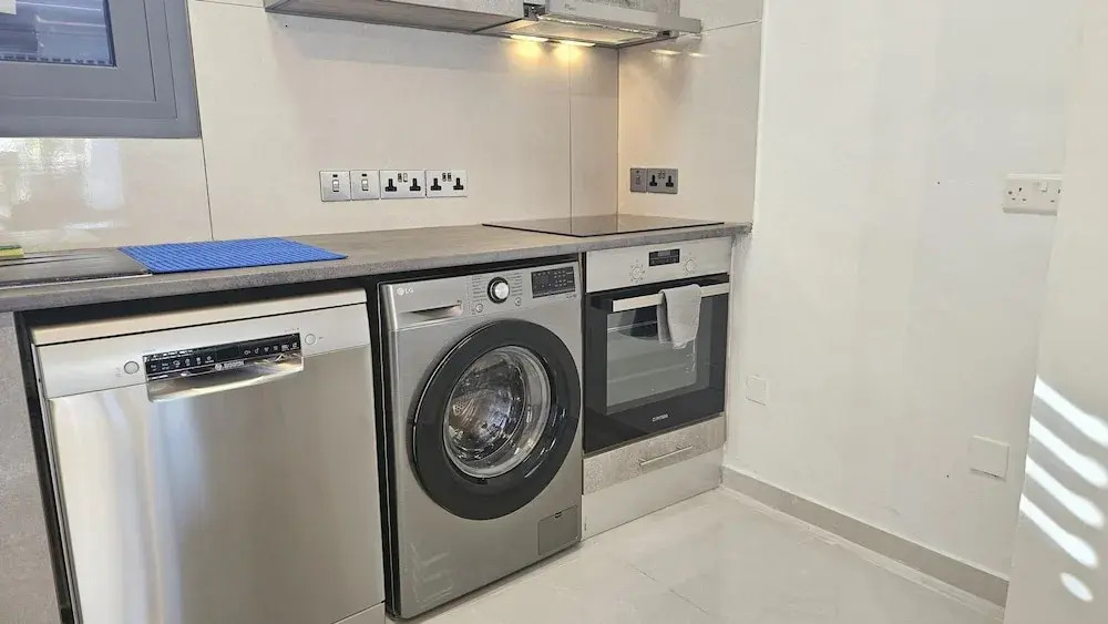 129 PAP - Stay Aphrodite Apartment