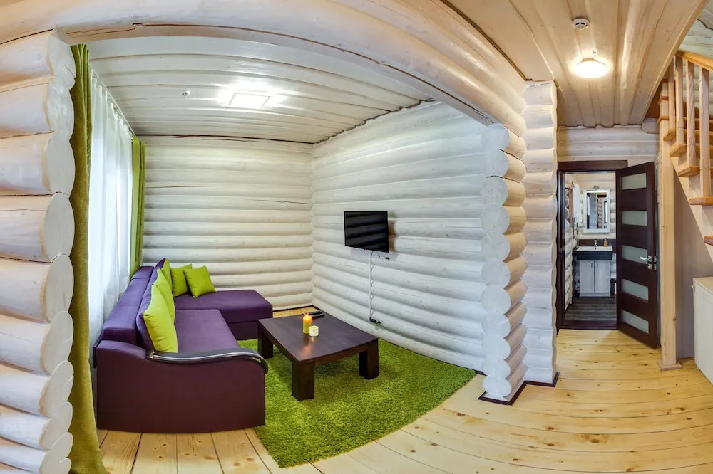 Whiteberry hotel