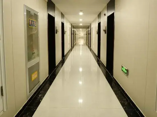 Phoenix Shuicheng Holiday Hotel