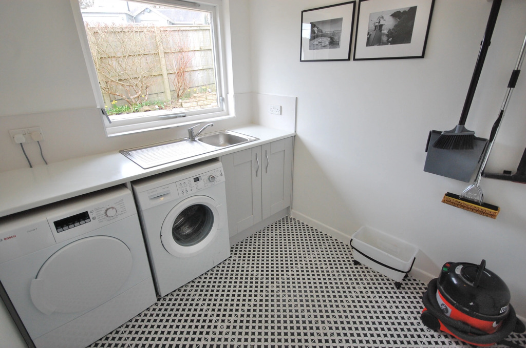Highwood House - Luxury Cottage, Hot Tub, Sea Views