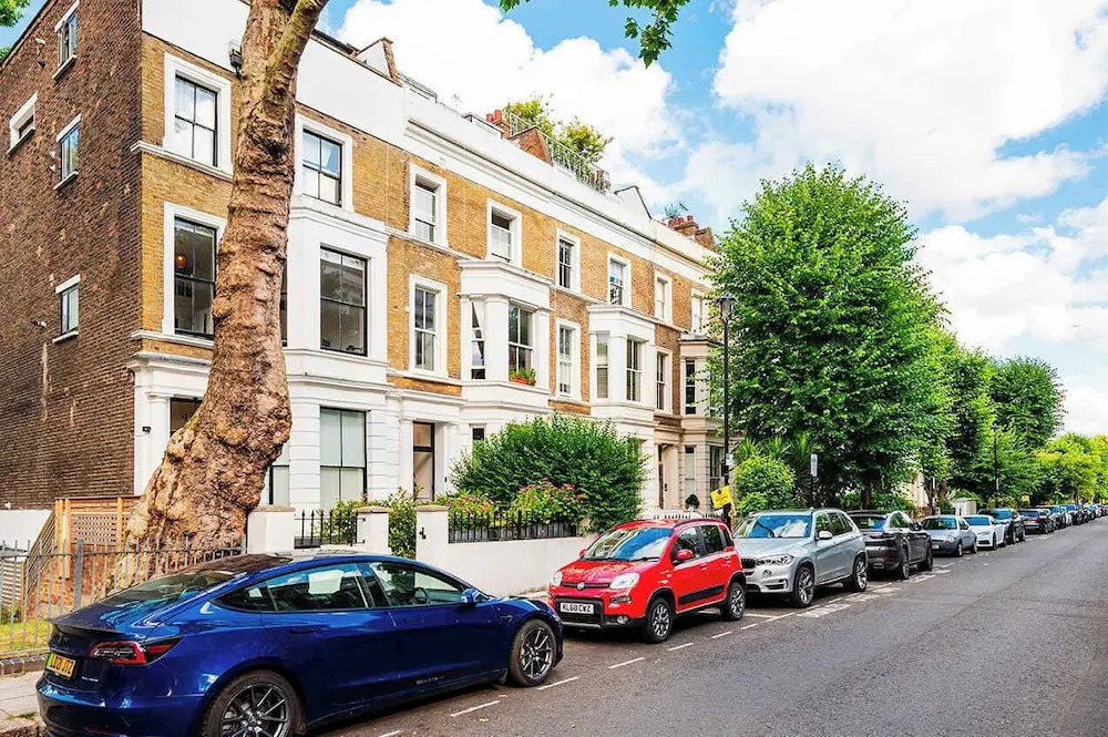 The Light Chambers Notting Hill- by Out of Office Lifestyle