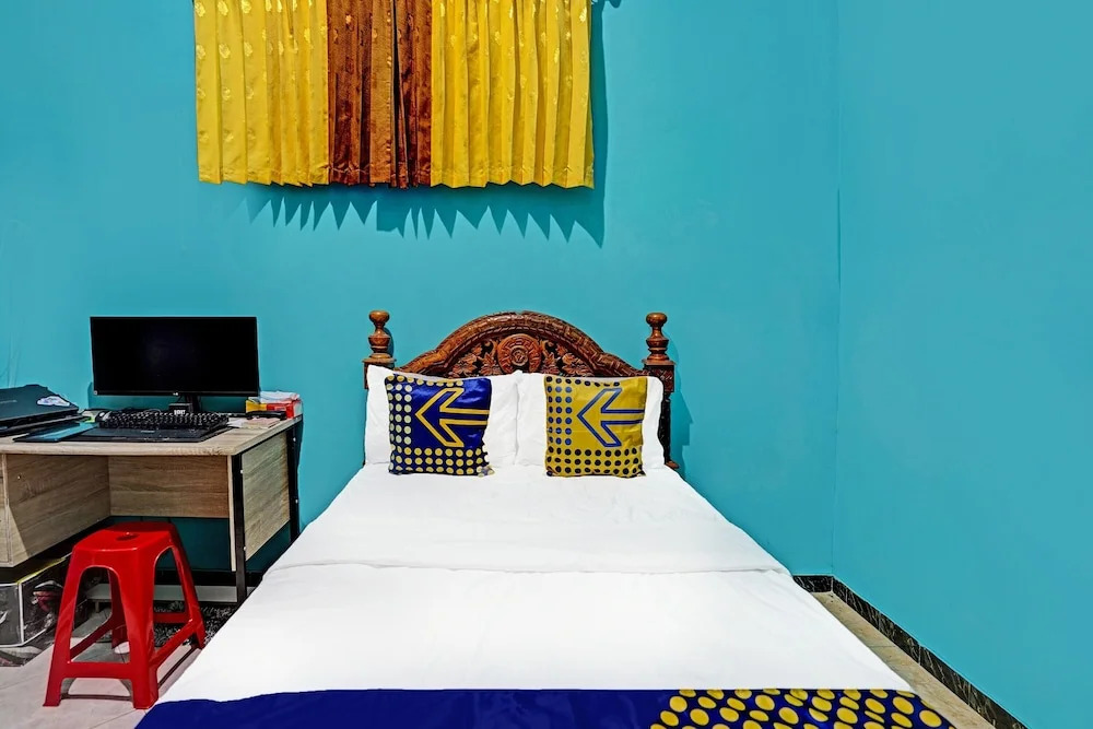 Hotel O Desa Wisata Alam Gosari
