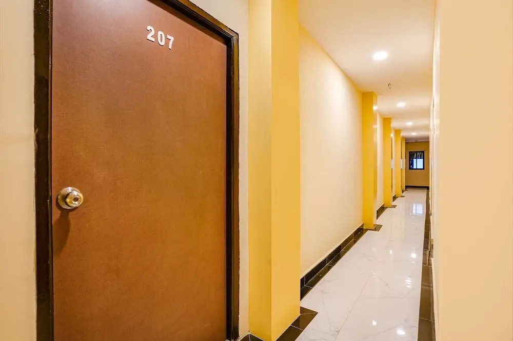 FabExpress Kurla Inn - Nr BKC