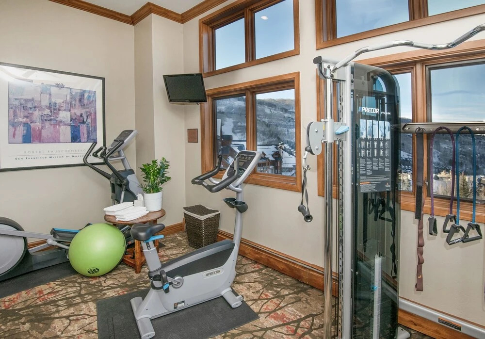 Highlands Slopeside #221 3 Bedroom Condo by RedAwning