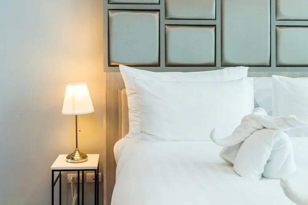 6Av 705 - Luxury Condo in Surin Beach Rooftop bar Pool and gym
