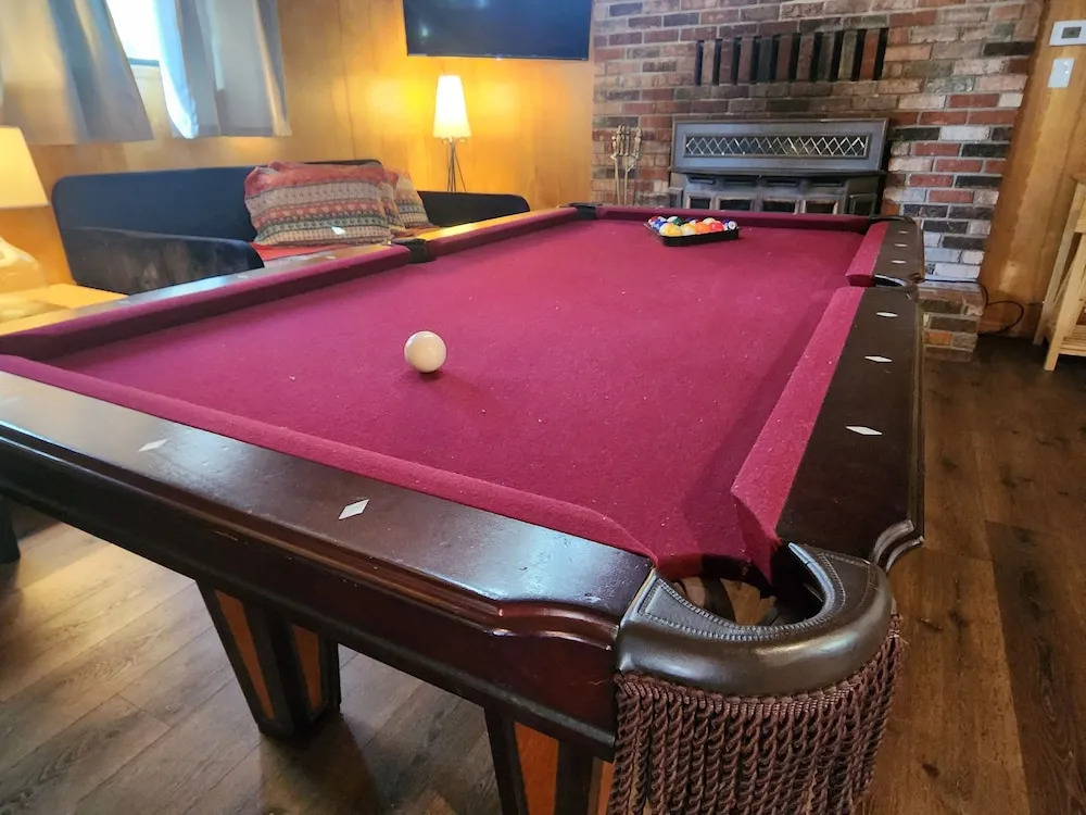 Silver Pines Lodge