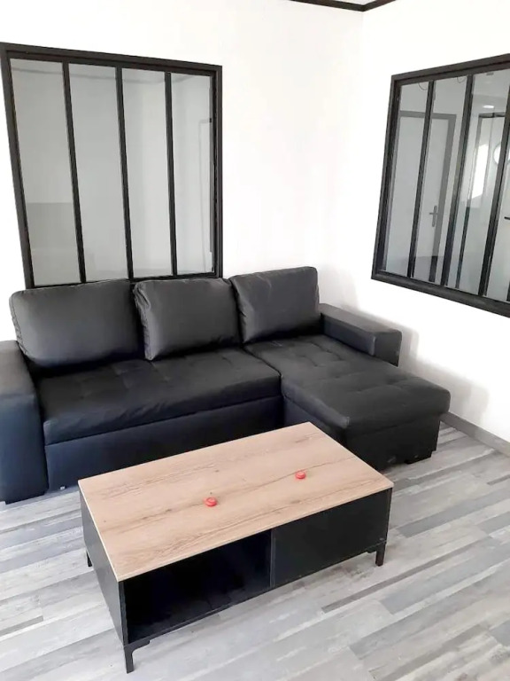 House with 3 Bedrooms in Fréjus, with Wonderful Lake View, Enclosed Garden And Wifi - 500 M From the Beach
