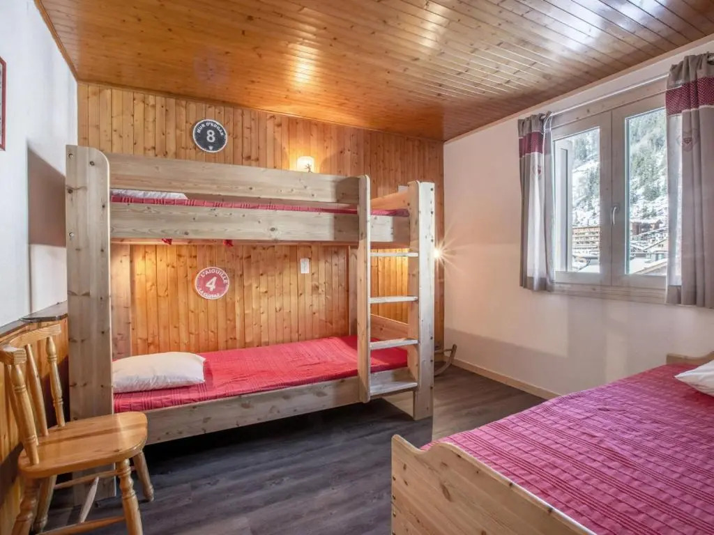 Appartement* pour 6, Sud, proche pistes et commerces - FR-1-304-82