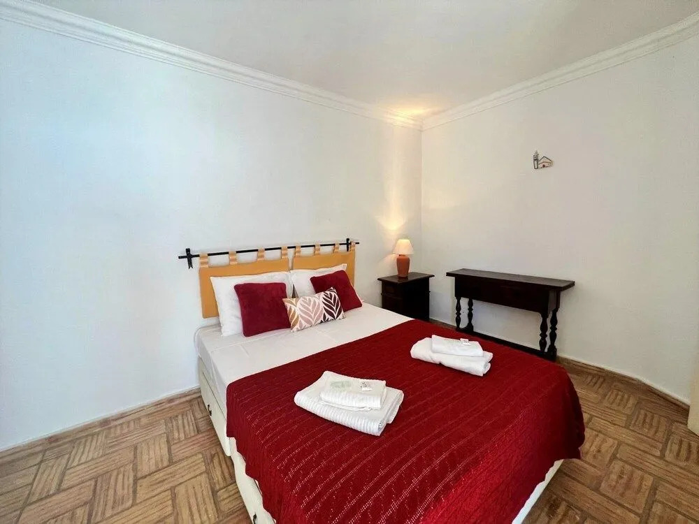 Albufeira Central Villa by Homing