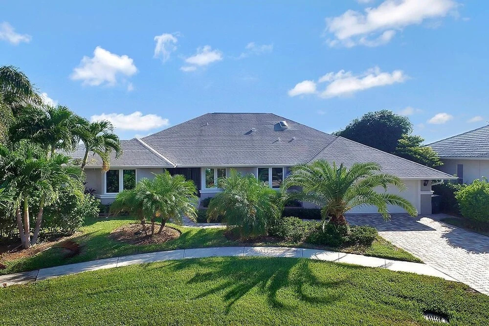 WH1074 3 Bedroom Holiday Home by Marco Naples Vacation Homes