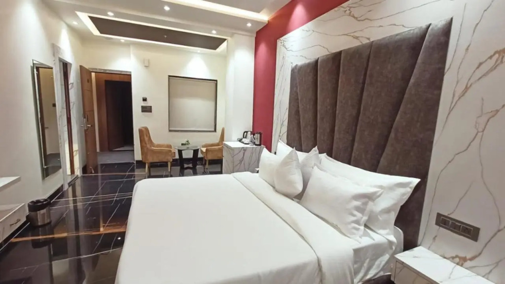 Hotel Amber Continental
