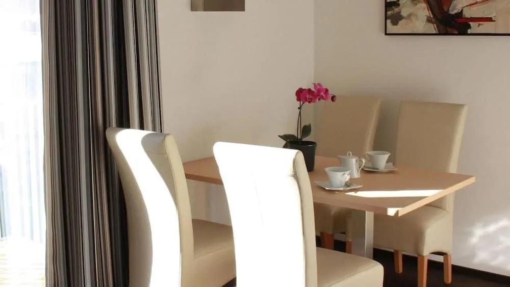 Die Dorfvilla - Includes Tauern Spa Kaprun Wellness Access 13 km away