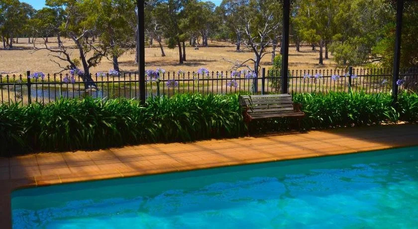 Adelaide Hills Bonney Berg Bed & Breakfast