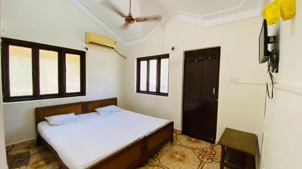Shepherds & De Aalayam Rooms and Homestay's