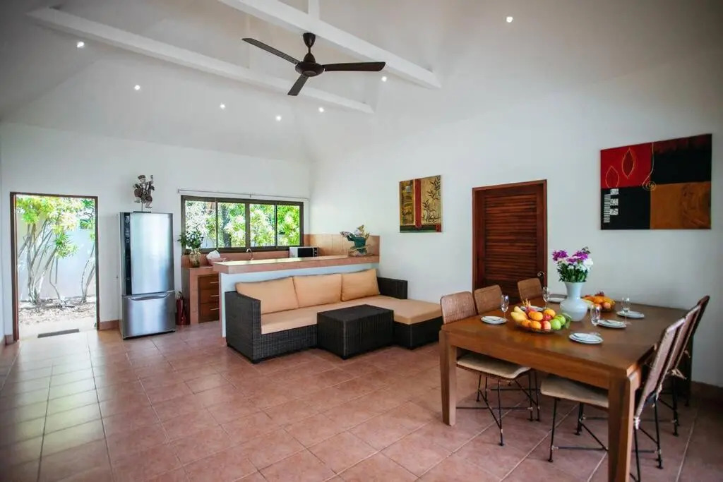 Secret Garden Villa 3BR（Pool/Walk to beach）