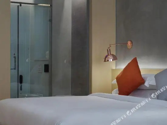 Mi Hotel (Chengdu Huayang Haichang Polar Ocean World)