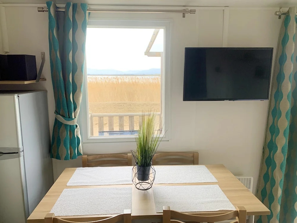 Bungalow With 2 Bedrooms in Canet-en-roussillon, With Wonderful Lake View, Shared Pool, Furnished Terrace - 400 m From the Beach