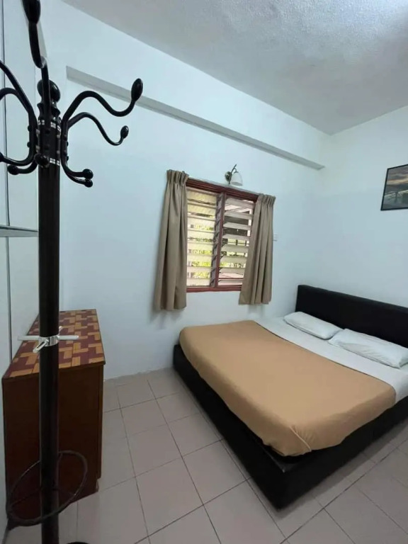 KRS Pines GuestHouse