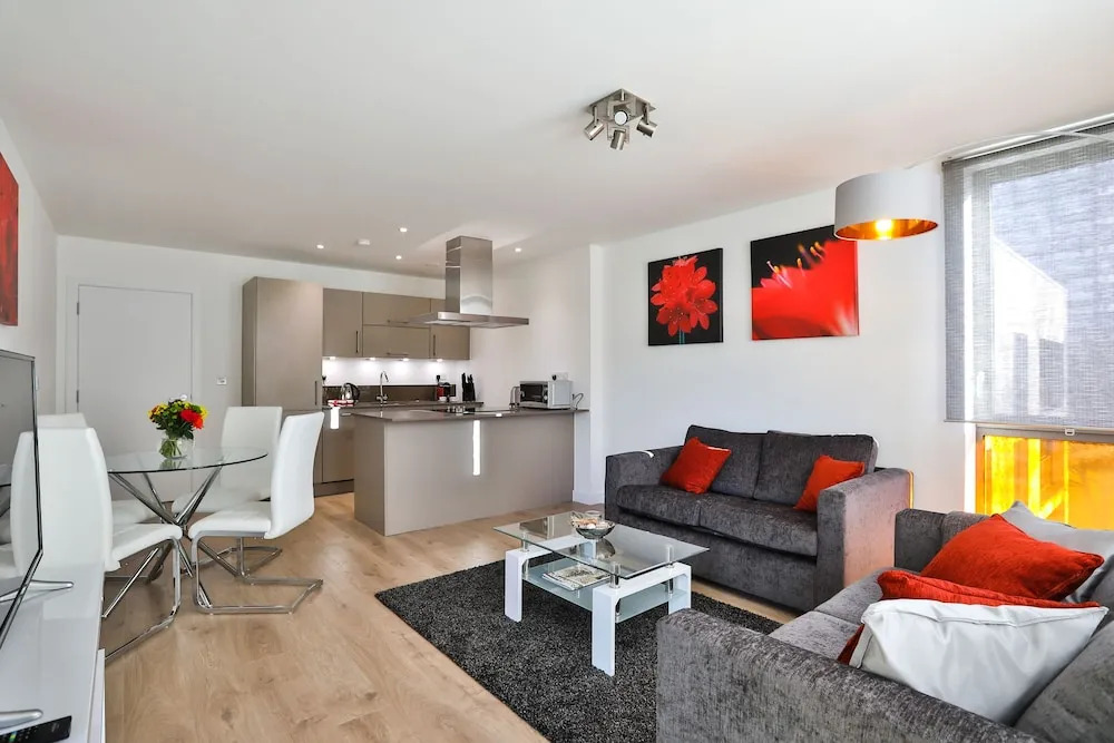 Ginger Apartment