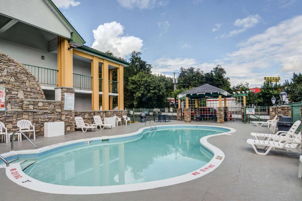 Quality Inn & Suites Biltmore East