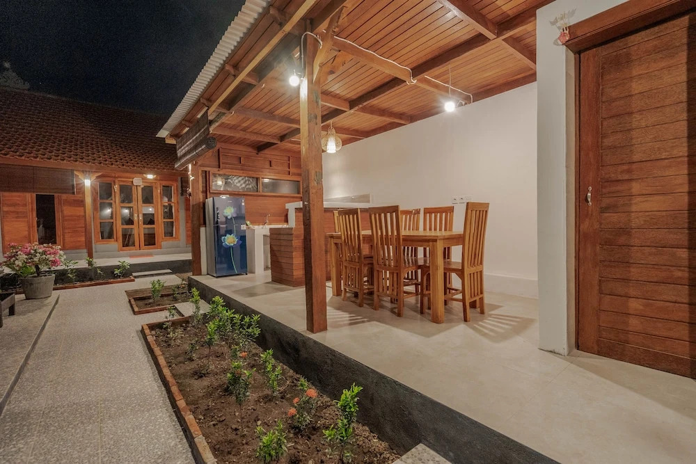 Garvi Villa