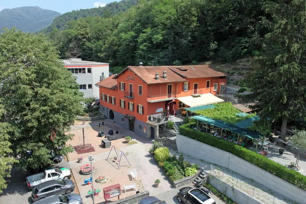 Hotel Ristorante Grotto Serta