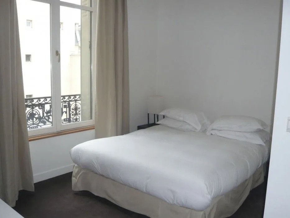 Bridgestreet Deluxe Residence Apartments