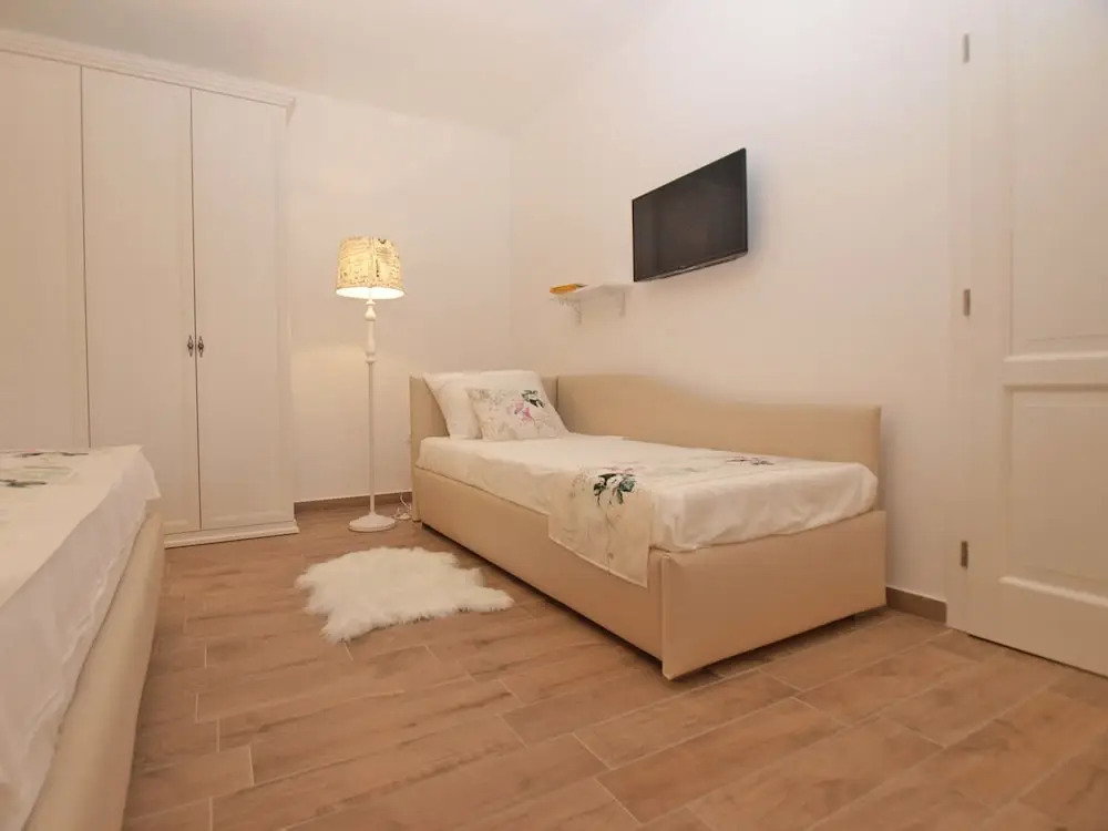 Apartment 1654