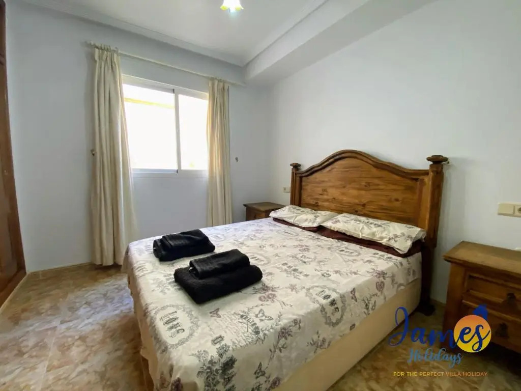 La Ciñuelica, R1 1st Floor Apartment with Comm Pool L106